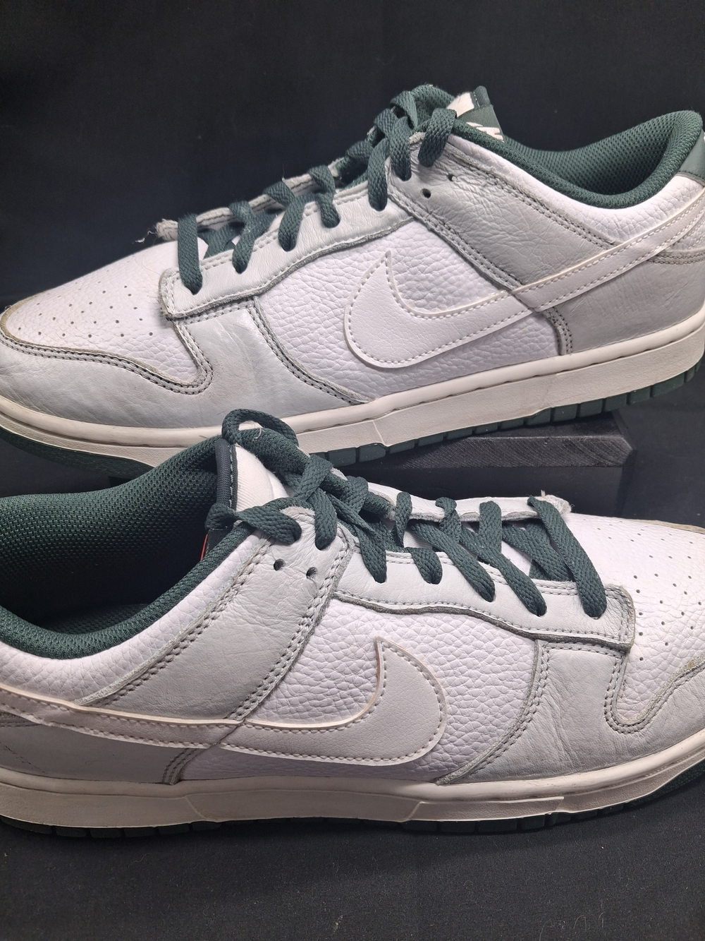 Nike Men’sDunk Low SE Photon Vintage Green Leather Sneakers